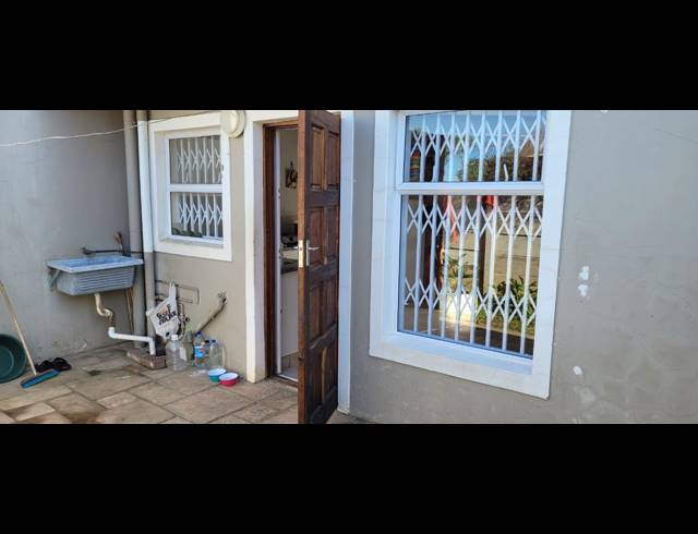 1 BEDROOM APARTMENT TO LET IN PELHAM